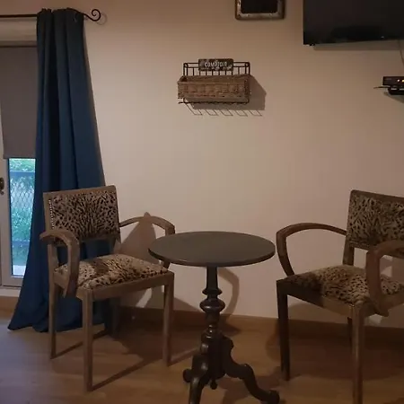 L'occitane Nocleg ze śniadaniem 3*